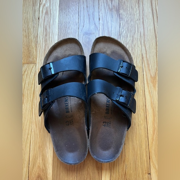 Birkenstock Other - Birkenstock men 10 women 12